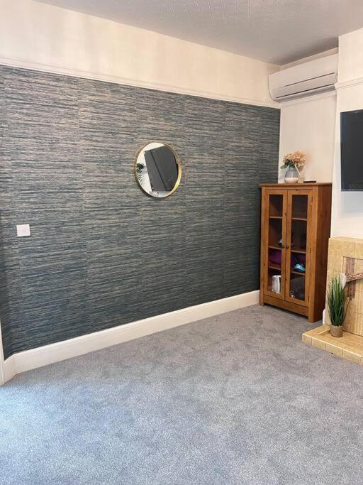 Spacious 3 Bed Flat - Beach Nearby - No Pets Southend-on-Sea Ngoại thất bức ảnh